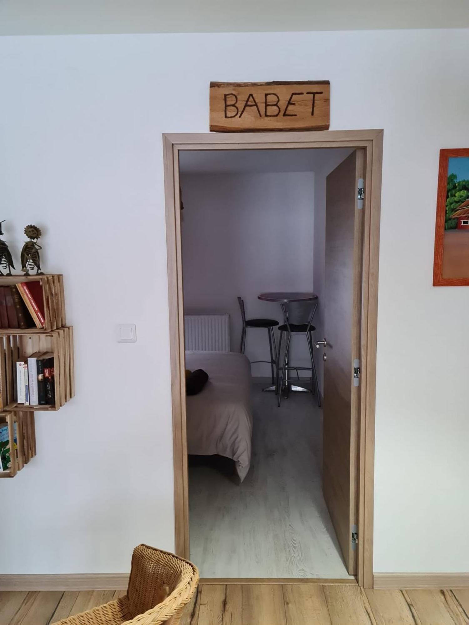 Chez Perlette Panzió Merle-Leignec Kültér fotó